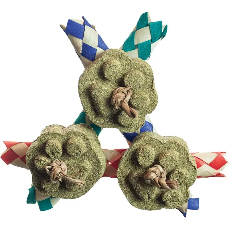 A&E SMALL PET TOY - NIBBLES - TIMOTHY HAY W PAPER FINGER TRAPS