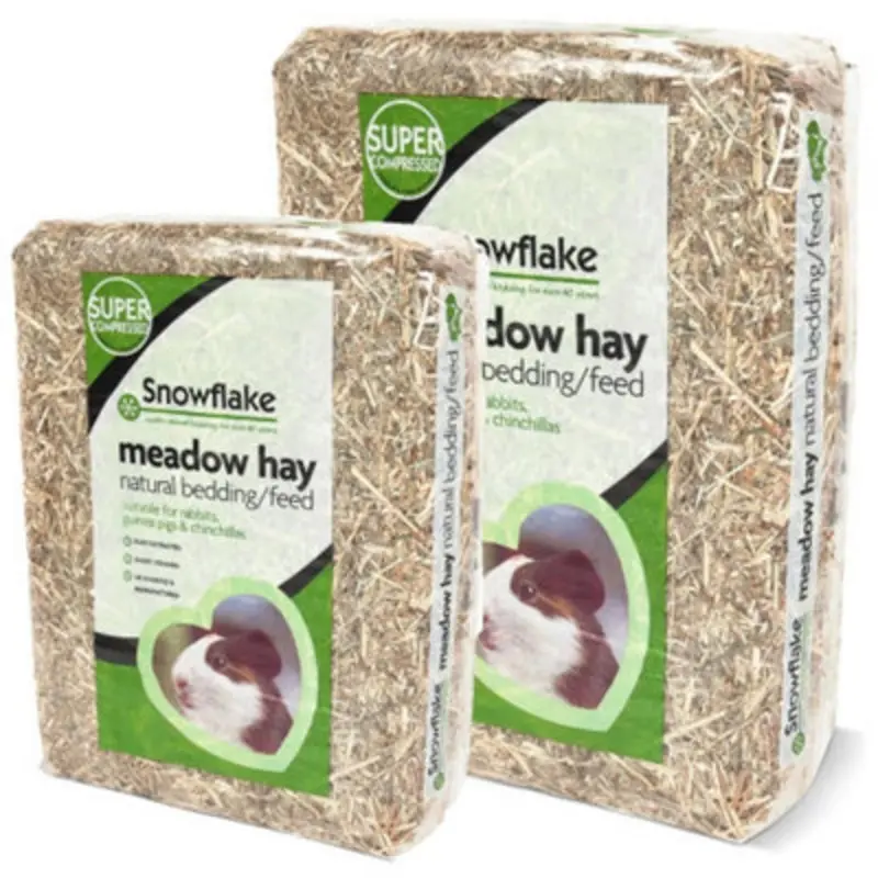 B&Q 2 Large 3Kg Bags Premium Dried Meadow Hay Grass For Small Animals