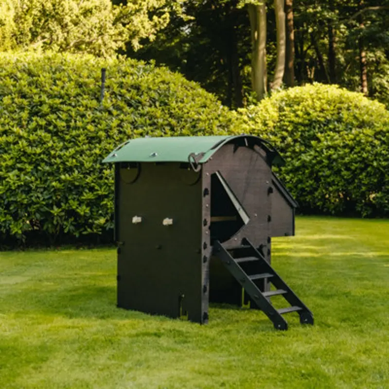 Nestera The Medium Penthouse - 5 Hen House - Recycled Plastic - 25 Year Warranty