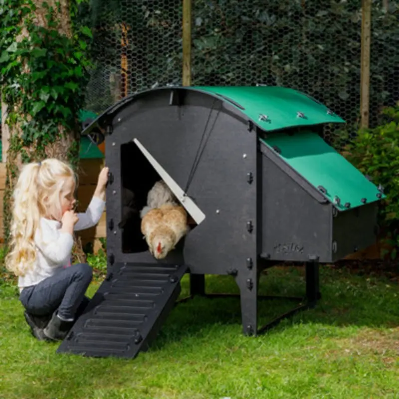 Nestera The Lodge - 5 Hen House - Recycled Plastic - 25 Year Warranty Medium